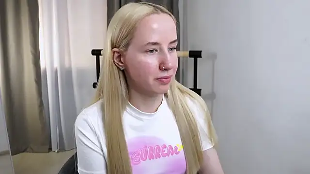 Snapshot of Cassie_Kelman chatting on 11/08/25, 09:13 Cassie Kelman online show from 11/08/25, 09:13