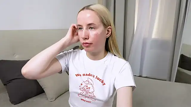 Snapshot of Cassie_Kelman chatting on 12/02/25, 09:54 Cassie Kelman online show from 12/02/25, 09:54