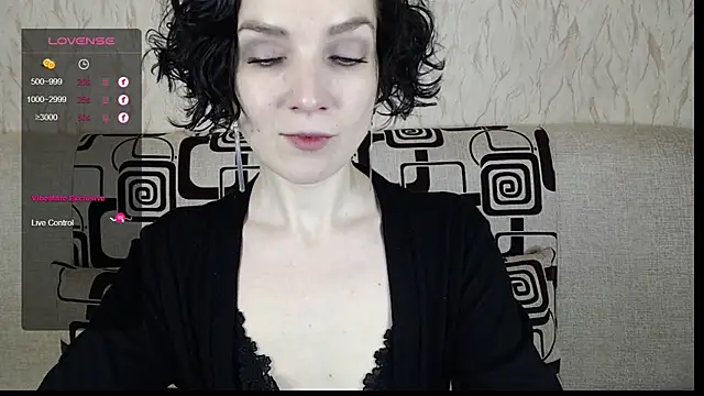 TinaWince online show from 02/06/25, 05:46