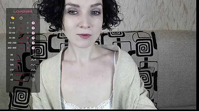 TinaWince online show from 02/09/25, 05:40