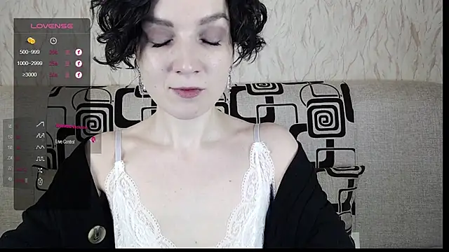 TinaWince online show from 02/26/25, 05:42