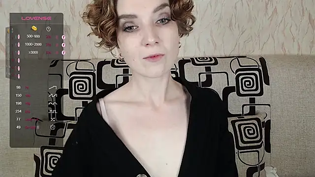 TinaWince online show from 10/12/25, 04:44