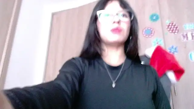 Snapshot of evatits_1 chatting on 01/04/25, 12:16 evatits 1 online show from 01/04/25, 12:16