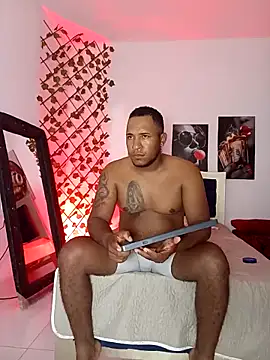 Snapshot of ARTHUR_MINI chatting on 10/29/25, 09:00 ARTHUR MINI online show from 10/29/25, 09:00