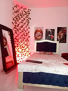 Snapshot of ARTHUR_MINI chatting on 11/11/25, 12:54 ARTHUR MINI online show from 11/11/25, 12:54