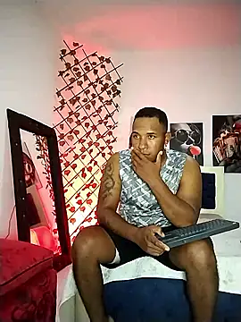 Snapshot of ARTHUR_MINI chatting on 01/15/26, 02:05 ARTHUR MINI online show from 01/15/26, 02:05