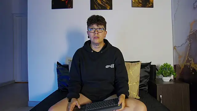 alex noa online show from 04/16/26, 07:14