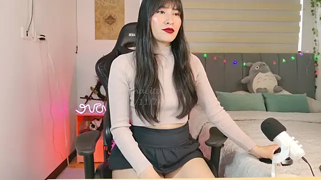 Snapshot of _thaeltaylor chatting on 11/05/25, 08:42 thaeltaylor online show from 11/05/25, 08:42