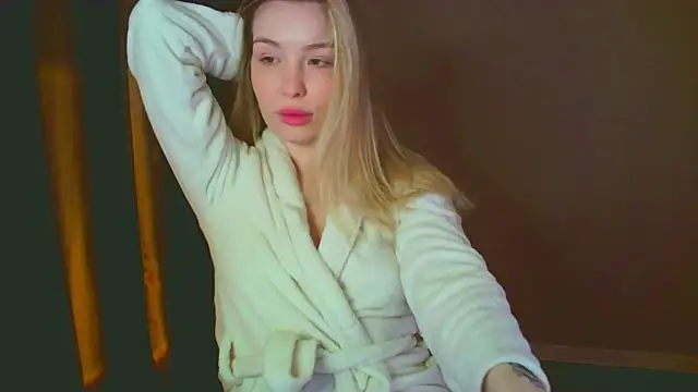 mia raspberrie online show from 12/08/24, 08:15