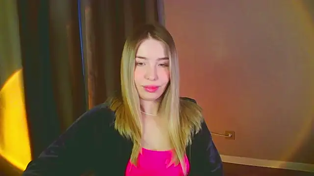 mia raspberrie online show from 01/11/25, 11:12