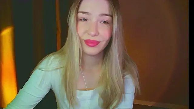 mia raspberrie online show from 01/23/25, 04:15