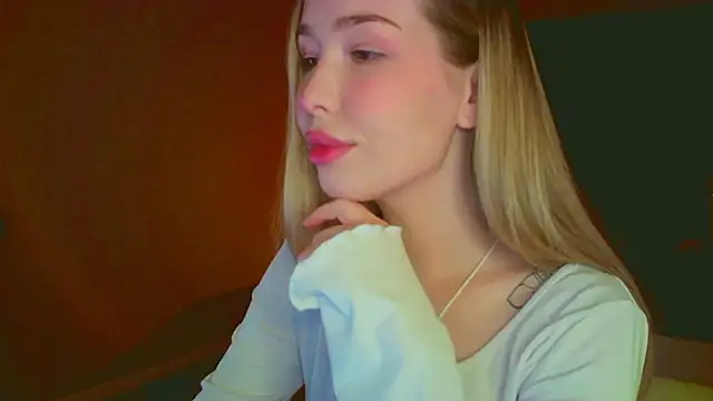 mia raspberrie online show from 01/29/25, 10:11