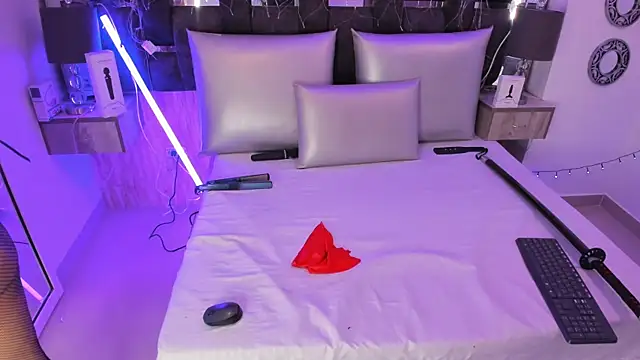 Snapshot of Charlotte_Myers chatting on 01/28/25, 11:49 Charlotte Myers online show from 01/28/25, 11:49