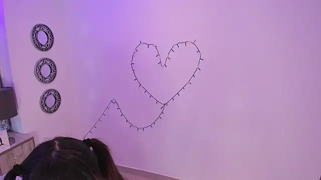 Snapshot of Charlotte_Myers chatting on 01/28/25, 02:53 Charlotte Myers online show from 01/28/25, 02:53