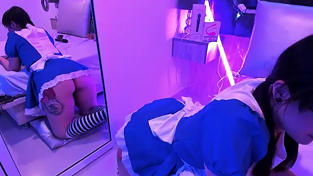 Snapshot of Charlotte_Myers chatting on 02/05/25, 05:53 Charlotte Myers online show from 02/05/25, 05:53