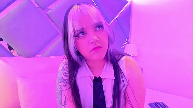 Snapshot of Charlotte_Myers chatting on 09/10/25, 07:47 Charlotte Myers online show from 09/10/25, 07:47