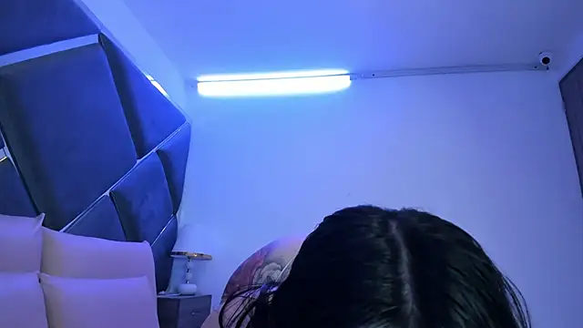 Snapshot of Charlotte_Myers chatting on 10/11/25, 08:40 Charlotte Myers online show from 10/11/25, 08:40