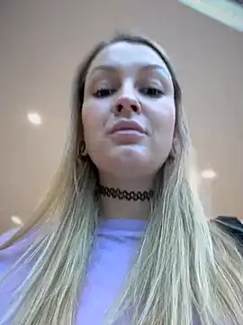 Teya moon  online show from 12/25/24, 09:45