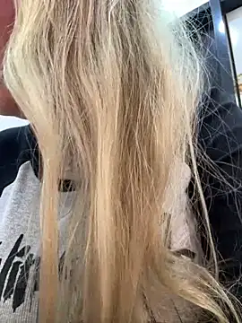 Teya moon  online show from 03/17/26, 11:57