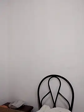 Snapshot of Catalina_JH chatting on 03/02/25, 12:32 Catalina JH online show from 03/02/25, 12:32