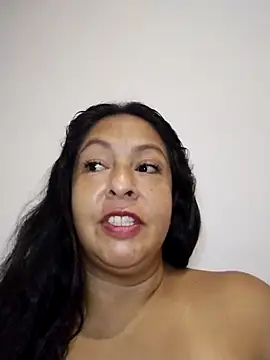 Snapshot of Catalina_JH chatting on 03/09/25, 10:41 Catalina JH online show from 03/09/25, 10:41