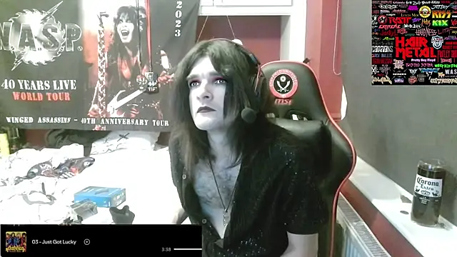 Snapshot of Rocker_Assassin66630 chatting on 05/21/26, 10:39 Rocker Assassin66630 online show from 05/21/26, 10:39