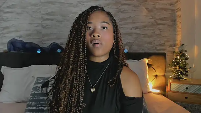 Snapshot of Anneth__M chatting on 12/22/25, 07:33 Anneth M online show from 12/22/25, 07:33