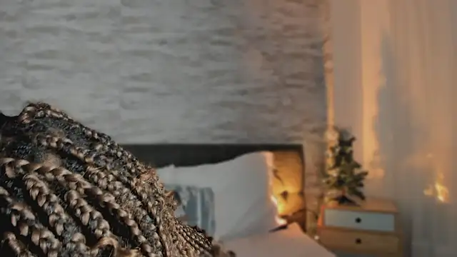 Snapshot of Anneth__M chatting on 01/15/26, 07:39 Anneth M online show from 01/15/26, 07:39