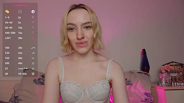 Snapshot of cheryl_mason chatting on 12/07/24, 02:42 cheryl mason online show from 12/07/24, 02:42