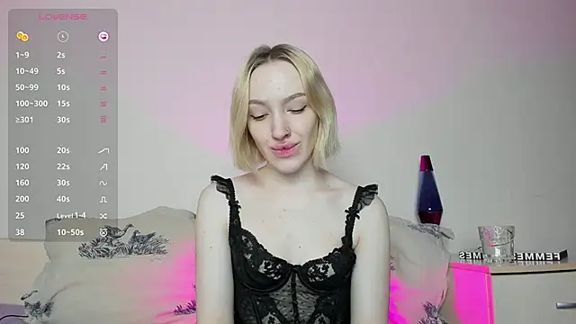 Snapshot of cheryl_mason chatting on 12/12/24, 09:37 cheryl mason online show from 12/12/24, 09:37