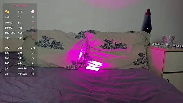 Snapshot of cheryl_mason chatting on 12/18/24, 01:26 cheryl mason online show from 12/18/24, 01:26