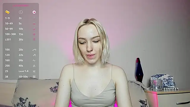 Snapshot of cheryl_mason chatting on 01/18/25, 01:19 cheryl mason online show from 01/18/25, 01:19