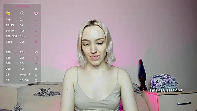 Snapshot of cheryl_mason chatting on 01/28/25, 01:08 cheryl mason online show from 01/28/25, 01:08