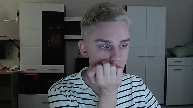 angryzan online show from 02/20/25, 07:23