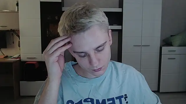 angryzan online show from 02/28/25, 07:37