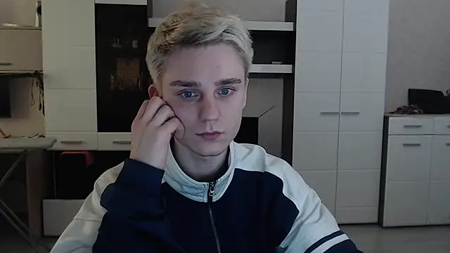 angryzan online show from 03/18/25, 07:19