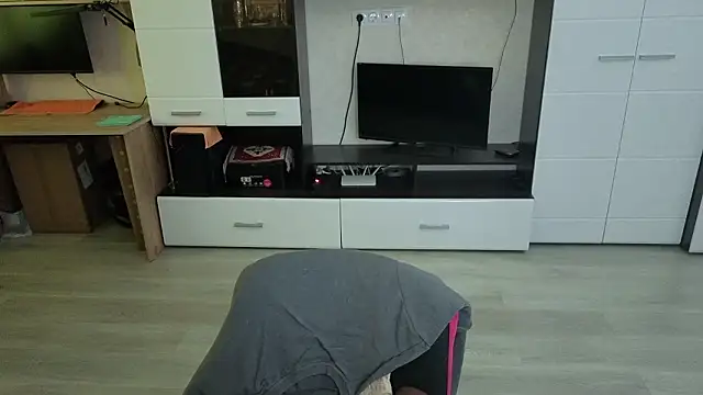 angryzan online show from 02/20/26, 06:26