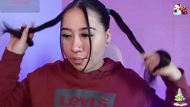 Snapshot of _hooly chatting on 11/29/25, 12:52 hooly online show from 11/29/25, 12:52