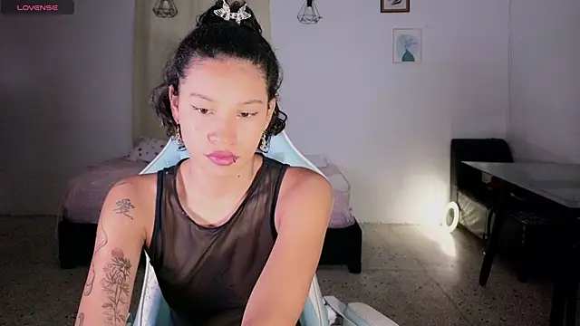 Peggy Funn online show from 10/02/25, 02:07