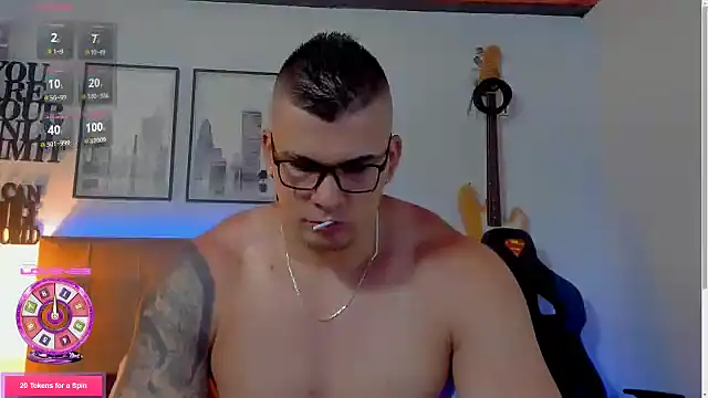 Snapshot of seancarreraa chatting on 09/11/25, 03:50 seancarreraa online show from 09/11/25, 03:50