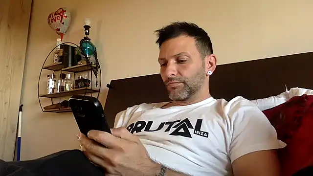 Snapshot of goroasroma90 chatting on 04/07/26, 05:02 goroasroma90 online show from 04/07/26, 05:02