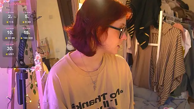 Snapshot of lily_noris chatting on 02/20/26, 02:17 lily noris online show from 02/20/26, 02:17