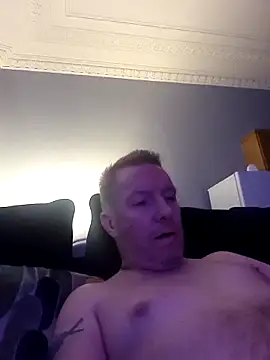 Snapshot of walker1979 chatting on 11/03/25, 03:24 walker1979 online show from 11/03/25, 03:24