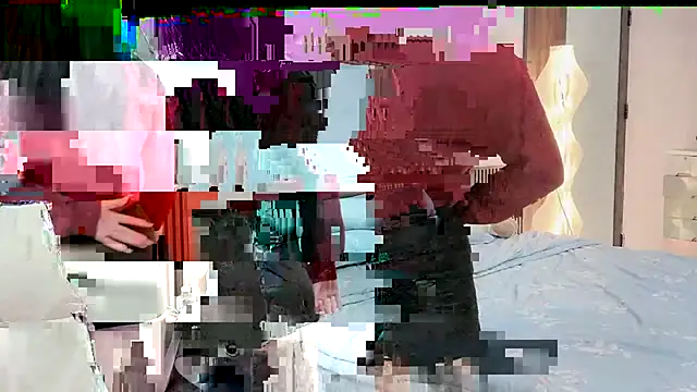 Snapshot of _Ely_ chatting on 10/27/25, 03:38 Ely online show from 10/27/25, 03:38