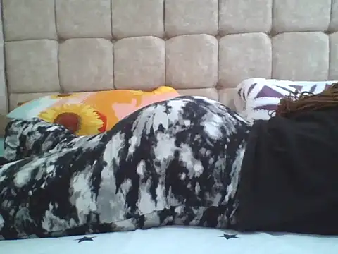 Snapshot of prettynina chatting on 06/12/26, 11:53 prettynina online show from 06/12/26, 11:53