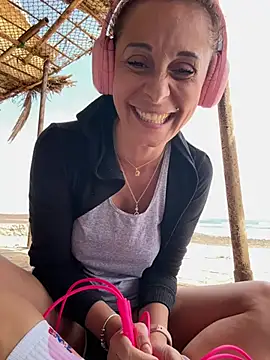 therealbeverlycious online show from 03/07/26, 12:46