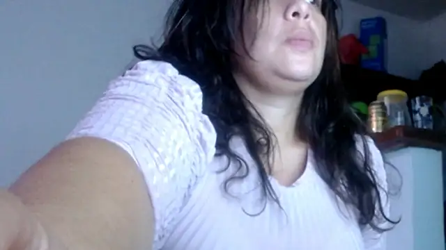 Snapshot of ladydeathz chatting on 12/29/24, 10:57 ladydeathz online show from 12/29/24, 10:57