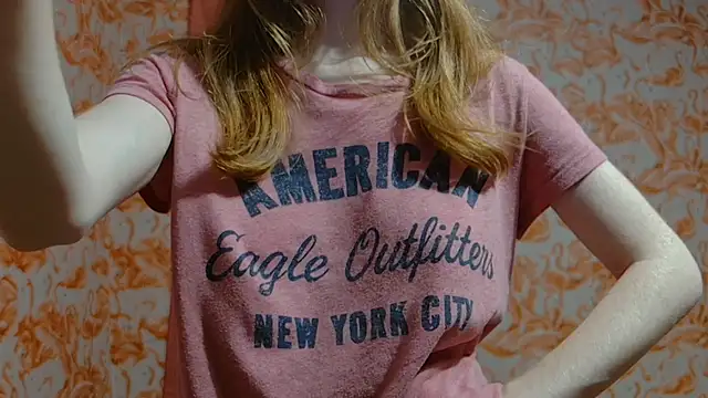 strawberrysmoothie online show from 12/12/24, 04:37