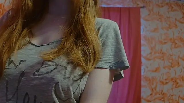 strawberrysmoothie online show from 03/19/25, 11:03