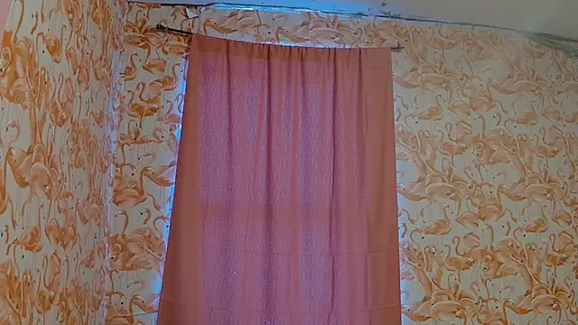 strawberrysmoothie online show from 11/12/25, 09:25